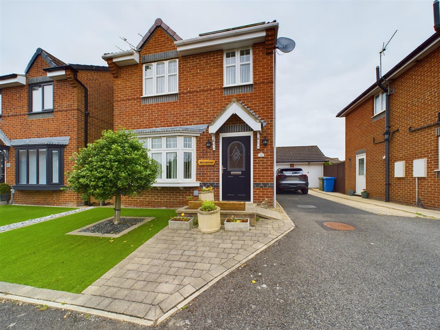 Longleat Avenue, Bridlington Belts Estate Agents